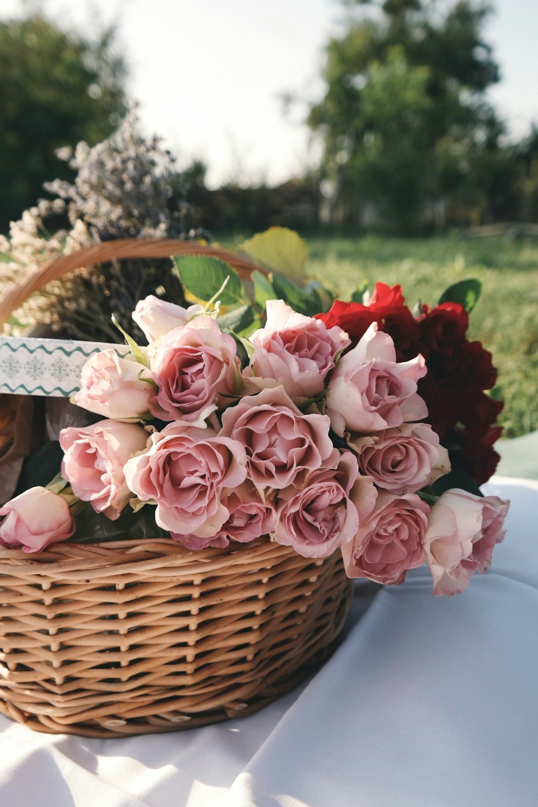 The Most Popular Wedding Flowers: A Guide to Choosing the Perfect Blooms